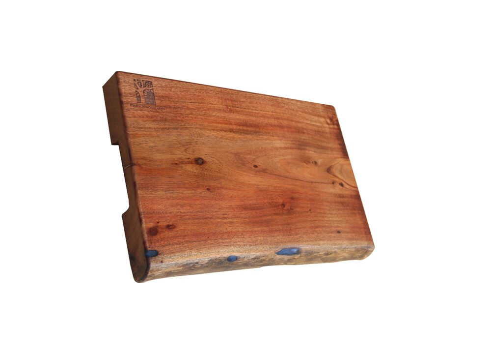 acacia wood cutting board